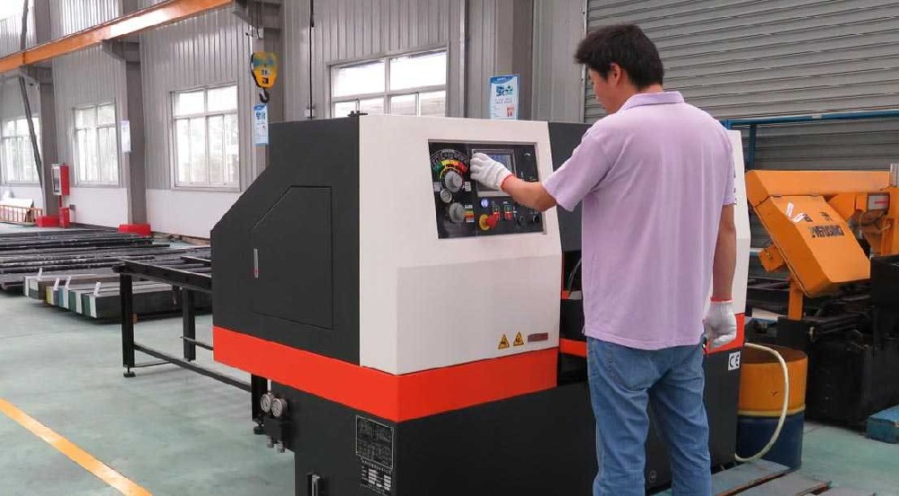 t302鋼多少錢一噸，h鋼多少錢一噸2020